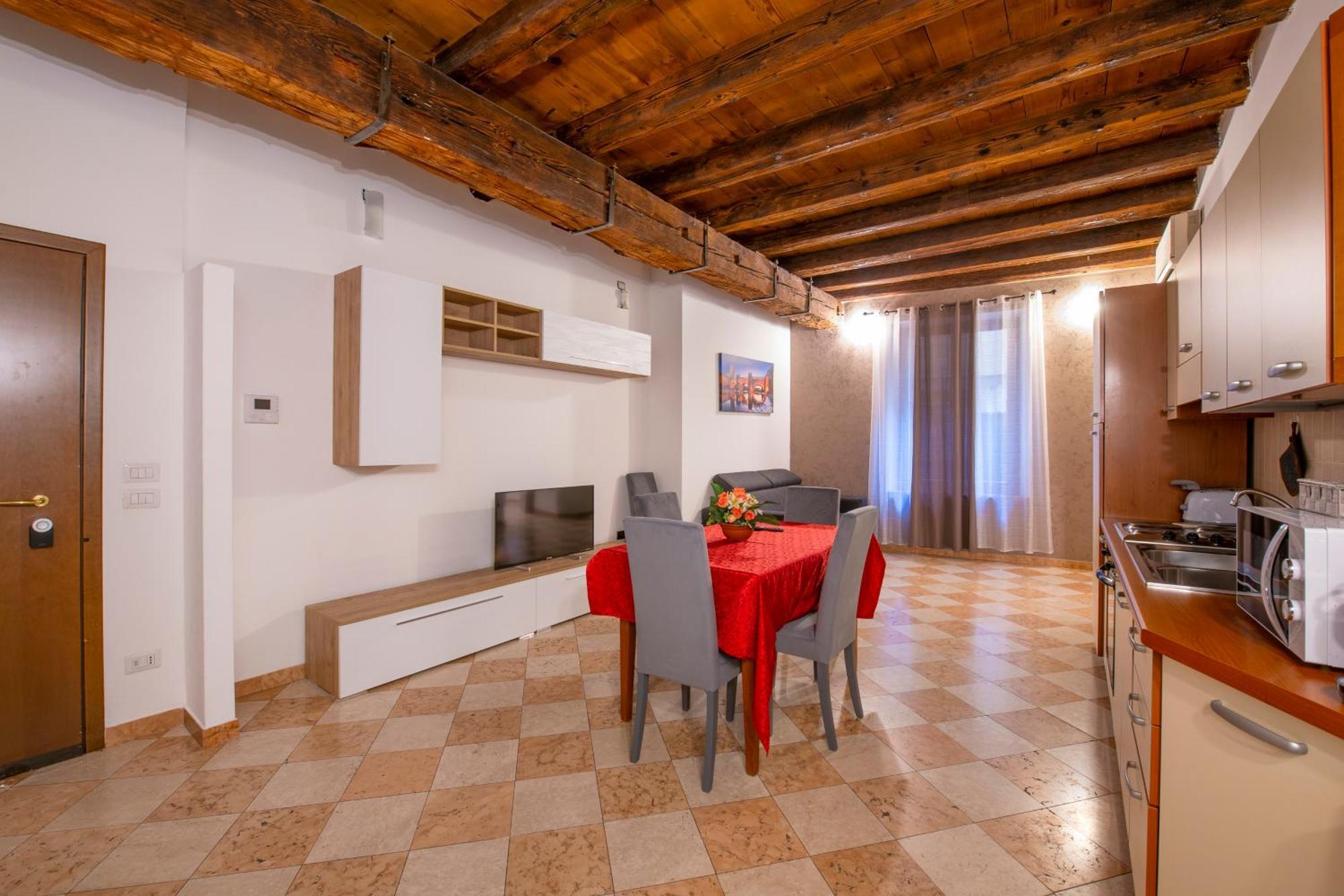 Arena Suite Mazzini Verona Centro Exterior foto